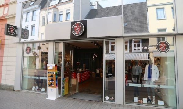 Herz & Sohle – Sneaker im Blut