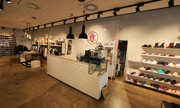 Herz & Sohle – Sneaker im Blut