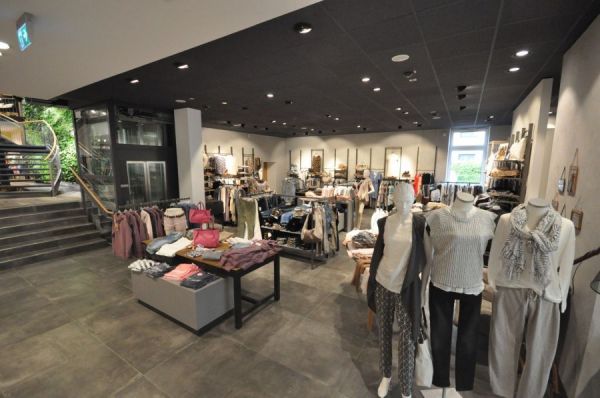 DIPASCH Mode- und Bettenhaus D.P. Schmits GmbH