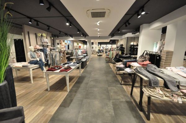 DIPASCH Mode- und Bettenhaus D.P. Schmits GmbH